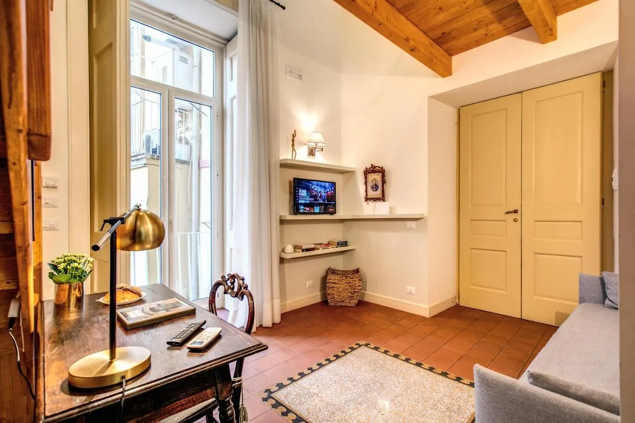 ** Guest house Casa Hosteno Naples Italy